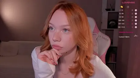 Elisahsthetics webcam stripchat model stream image