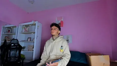 Ian_Castillo_ webcam model stream image