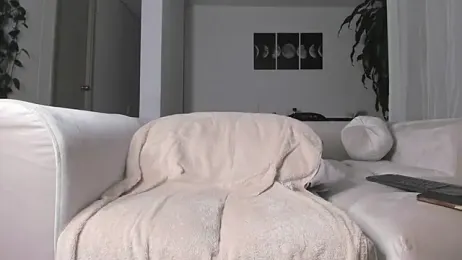 hotay8_ webcam model stream image