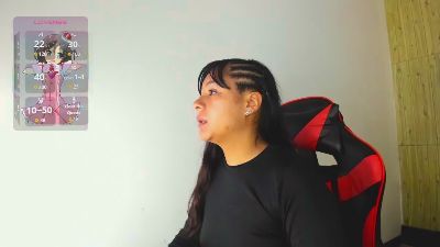 Charis_21 webcam model stream image