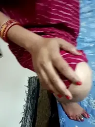 COUPLLE_VILLAGE webcam model stream image