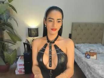 bombshelllaurax webcam model stream image