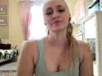 Lika-Doll webcam model stream image