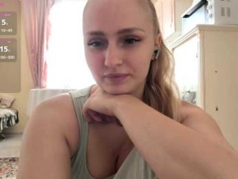Lika-Doll webcam model stream image