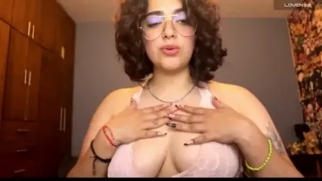 Ales_Kitten webcam model stream image