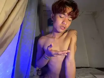 ur_little_secret webcam model stream image