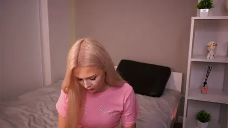 KaryTasch webcam model stream image