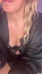 ChiaraLova webcam model stream image