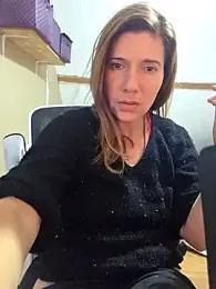 Lina_lou4 webcam model stream image