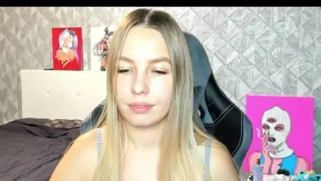 Mia_shy1 webcam model stream image