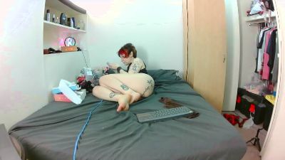 KissraChick webcam model stream image