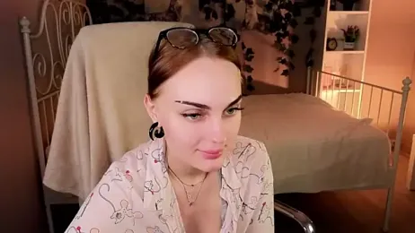 emlymur webcam model stream image