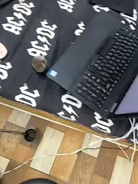 yazin19 webcam model stream image