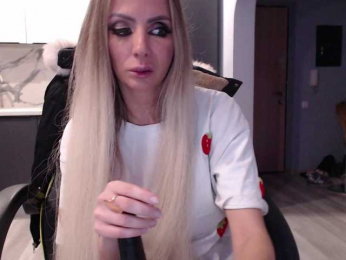 blondalina webcam model stream image