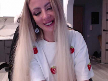 blondalina webcam model stream image