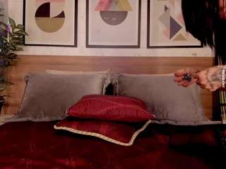 lunaruso webcam model stream image