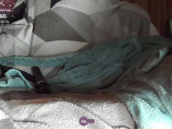 CelineReyys webcam model stream image