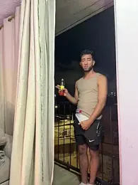 liam_bronw webcam model stream image