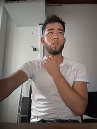 liam_bronw webcam model stream image