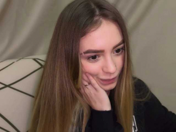 JuliaMiracle webcam model stream image
