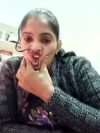 Mohni_love webcam model stream image