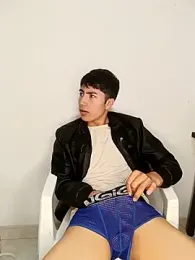 AlexanderCollman webcam model stream image