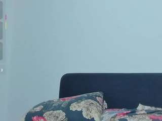 cosmicwarrior webcam model stream image