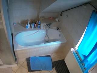 voyeurcam-julmodels-bath-2nd-1 webcam model stream image