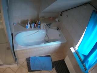 voyeurcam-julmodels-bath-2nd-1 webcam model stream image