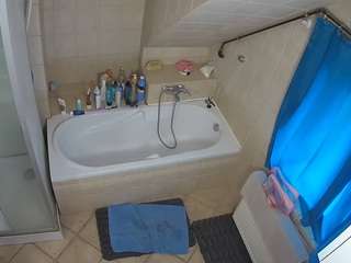 voyeurcam-julmodels-bath-2nd-1 webcam model stream image