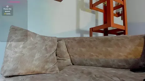 LoganTwink18 webcam model stream image