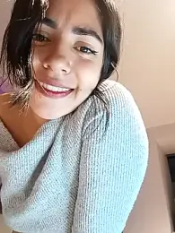 Sara-215 webcam model stream image