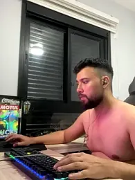 NinoEstouranel webcam model stream image