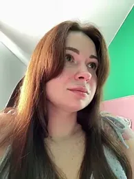 dreams4u webcam stripchat model stream image