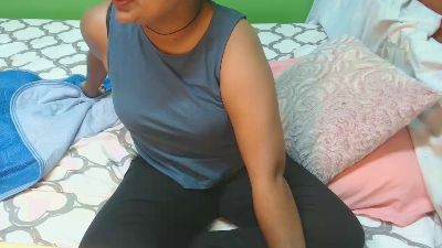 FreakySophy webcam model stream image