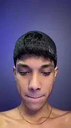 RoughDiamond_ webcam model stream image