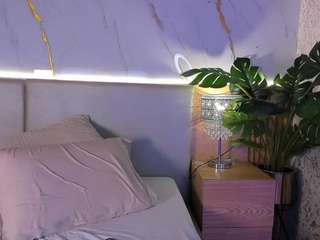 chloee-monroe webcam model stream image