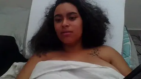 cinnaminnie webcam model stream image