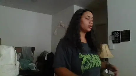 cinnaminnie webcam model stream image