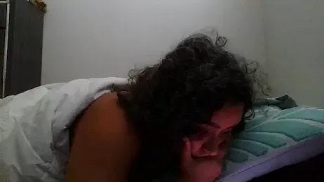 cinnaminnie webcam model stream image