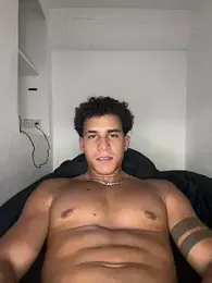 Biut_Bruschi1 webcam stripchat model stream image