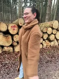 AvaFlowers6 webcam stripchat model stream image