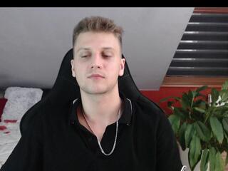 Leo Fowler webcam model stream image