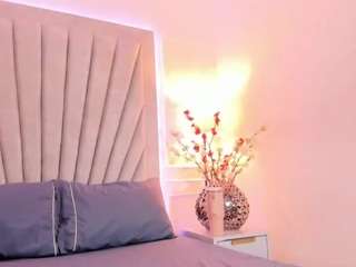 kishabaarns webcam model stream image