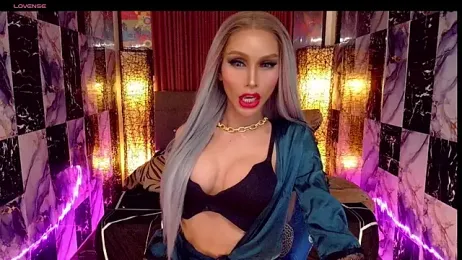 SeductiveSamanthaTS webcam stripchat model stream image