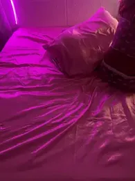 Shynesse21 webcam stripchat model stream image