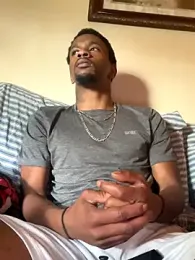 Tristris100 webcam model stream image