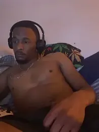 Tristris100 webcam model stream image