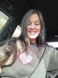 Niki_li webcam model stream image