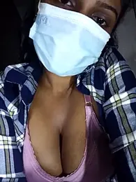 MickMicky webcam model stream image